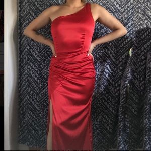 Women’s Blood Red Off- Shoulder Evening Gown with Open- Leg Split